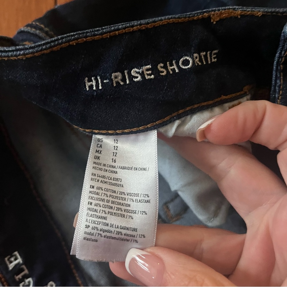 American Eagle Hi-Rise Shortie Denim Jean Shorts Medium Wash Size 12 - Picture 5 of 8